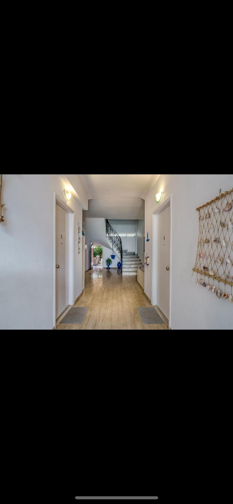 Nostos Apartment, With A Spacious Backyard Artemida  Bagian luar foto
